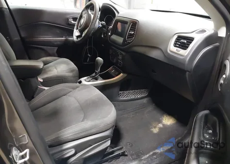 2018 Jeep Compass Sport Fwd z USA, uszkodzony, nr VIN 3C4NJCAB9JT202859